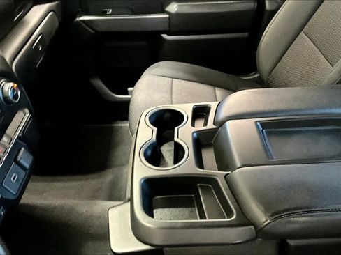 Used 2019 Chevrolet Silverado 1500 Custom Trail Boss w/ Custom Convenience Package AWD/4WD image 18