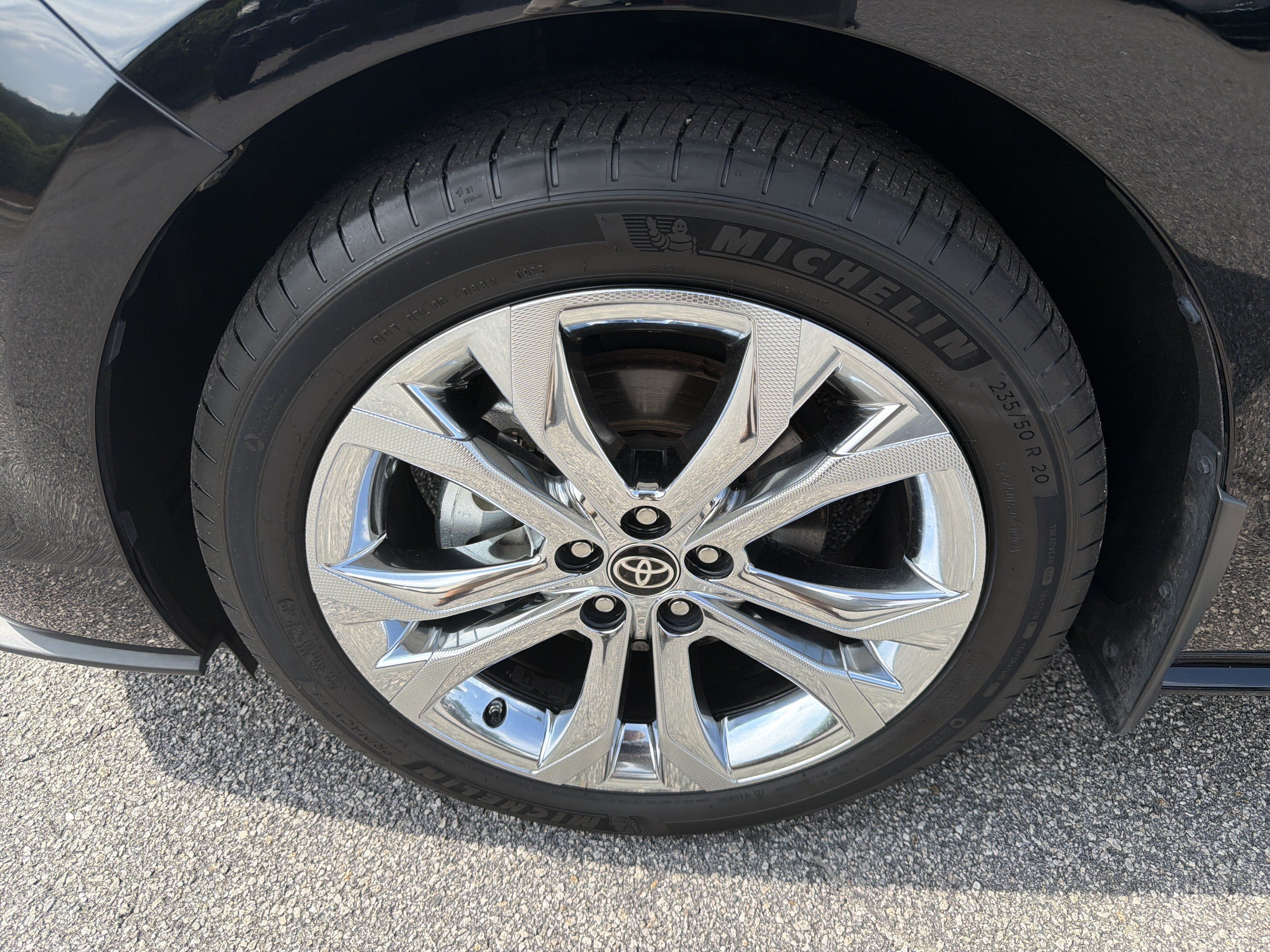 Certified 2024 Toyota Sienna Platinum FWD image 20