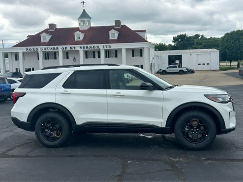 New 2026 Ford Explorer Tremor AWD/4WD image 3