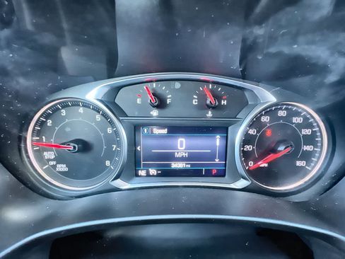 Used 2024 GMC Terrain SLE image 12