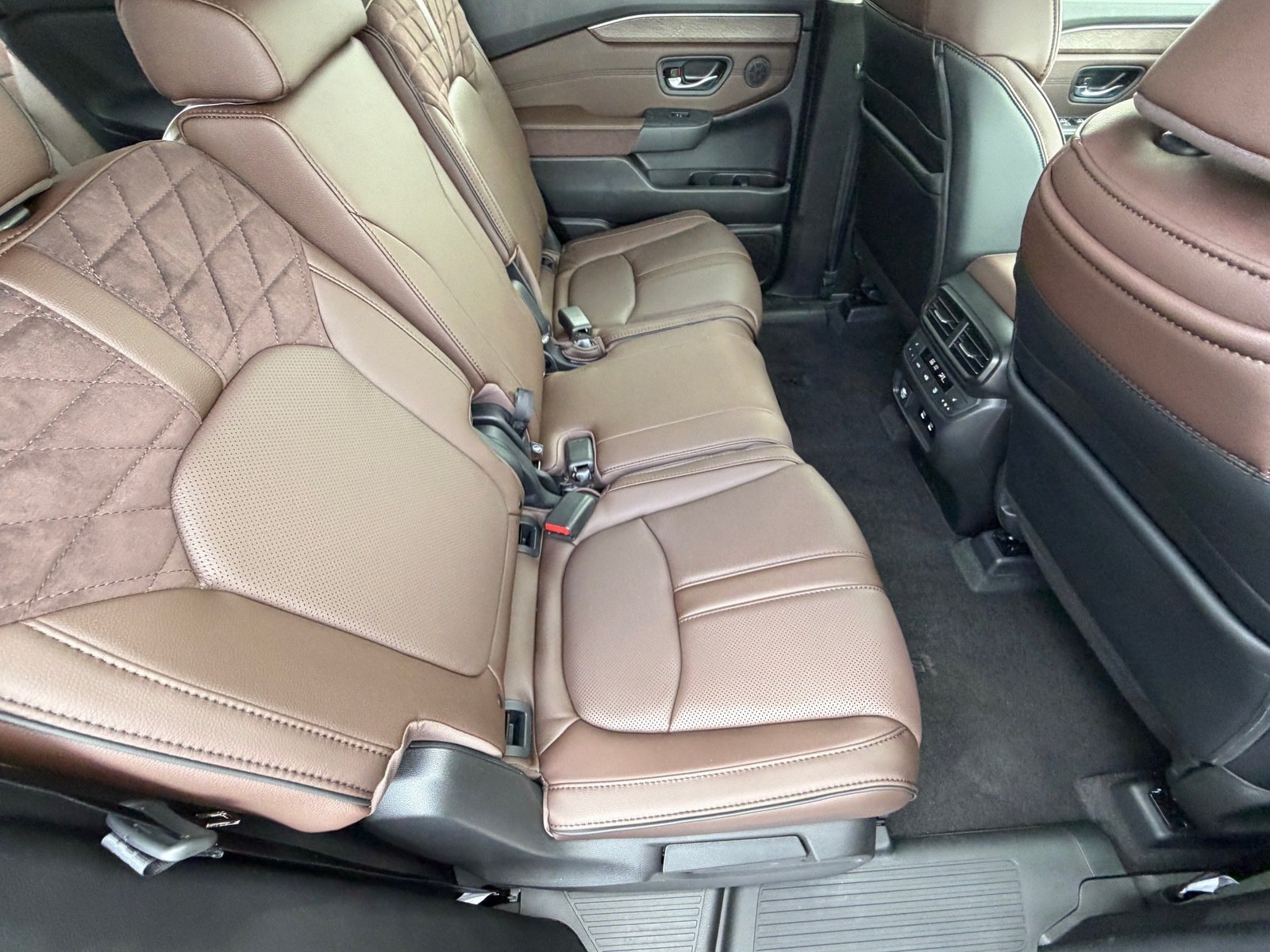 New 2026 Honda Pilot Elite image 14