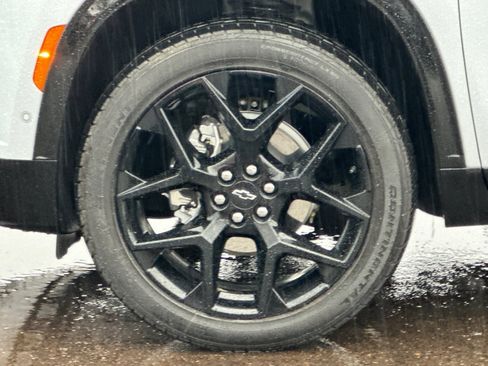 Used 2026 Chevrolet Traverse RS image 26