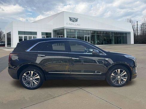 New 2026 Cadillac XT5 Premium Luxury image 2