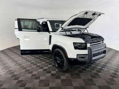 Used 2022 Land Rover Defender 110 X-Dynamic HSE AWD/4WD image 12