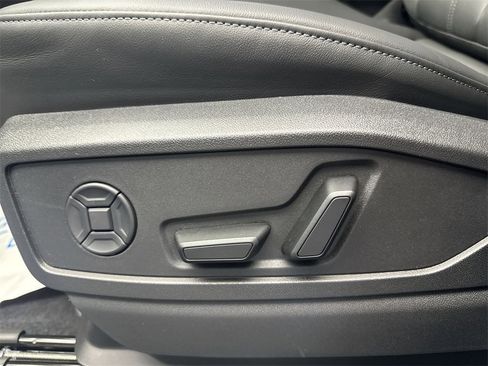 New 2025 Audi Q5 Premium Plus image 12