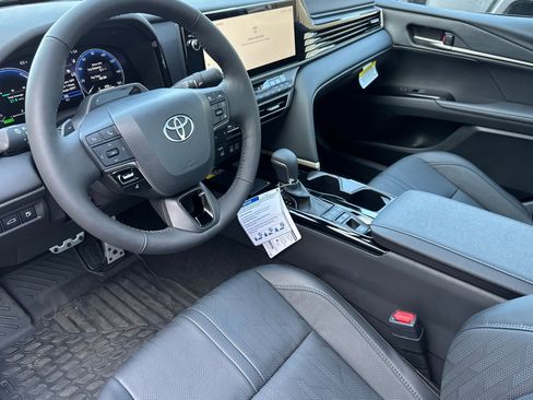 Certified 2025 Toyota Camry XSE image 12