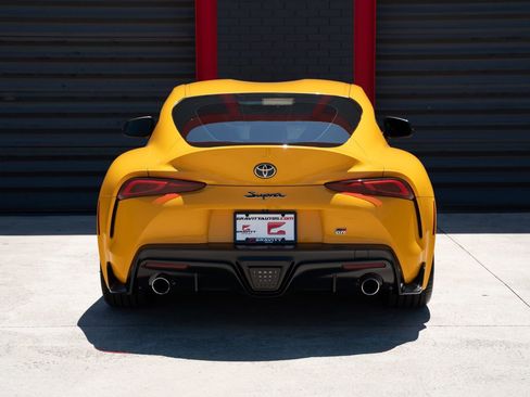 Used 2021 Toyota Supra RWD image 5