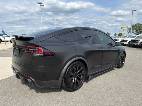 Used 2022 Tesla Model X AWD/4WD image 4