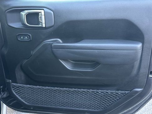 Certified 2025 Jeep Wrangler Unlimited Rubicon 4xe w/ Safety Group image 16