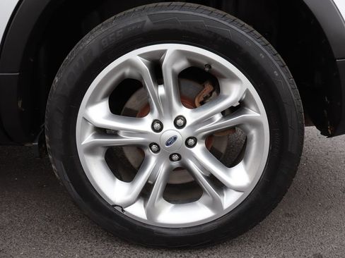 Used 2014 Ford Explorer Limited image 44