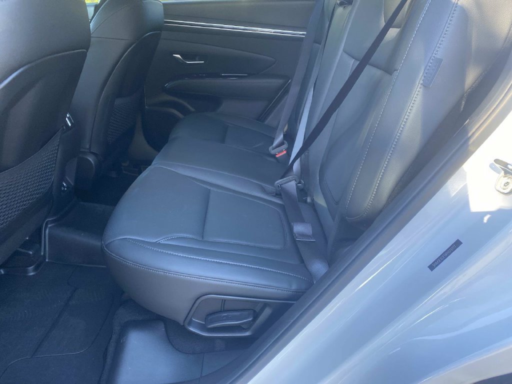 Used 2024 Hyundai Tucson Limited FWD image 14