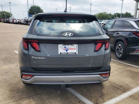 Used 2025 Hyundai Tucson SE FWD image 5
