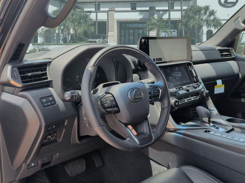New 2026 Lexus LX 700h Luxury AWD/4WD image 12