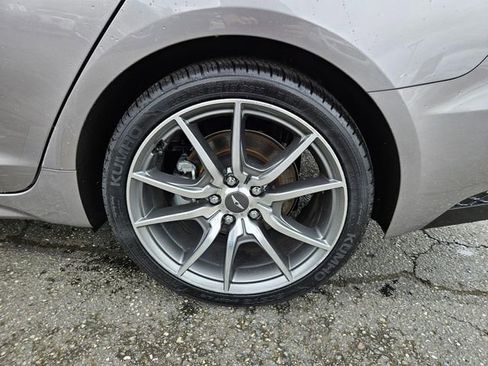 Used 2023 Genesis G70 2.0T RWD image 10
