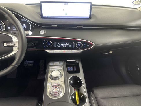 Used 2023 Genesis GV70 2.5T w/ Advanced Package image 10