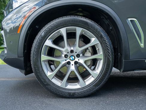 Used 2022 BMW X5 xDrive40i AWD/4WD image 9