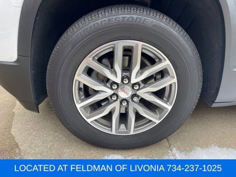 Used 2017 GMC Acadia SLE w/ Driver Alert Package I image 5