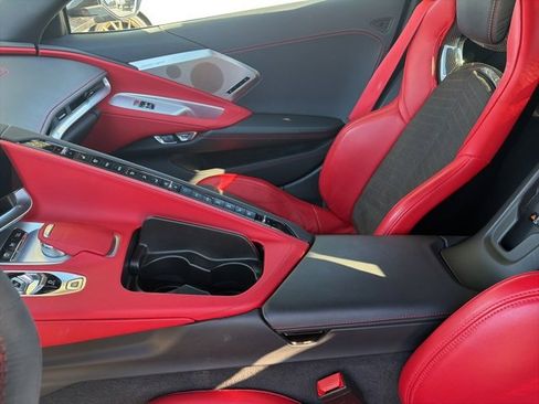 Used 2022 Chevrolet Corvette Stingray Preferred Cpe w/ Z51 Performance Package image 17