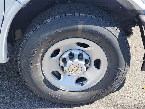 New 2025 Chevrolet Express 2500 w/ Driver Convenience Package image 11