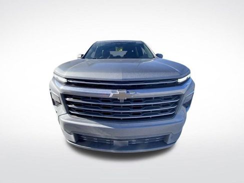 Used 2025 Chevrolet Traverse LT image 15