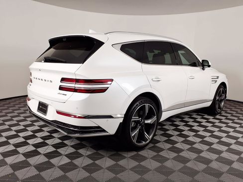 Certified 2025 Genesis GV80 3.5T Prestige image 4