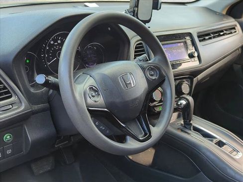 Used 2020 Honda HR-V LX image 5