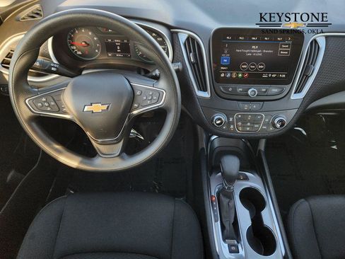 Used 2024 Chevrolet Malibu LT image 27