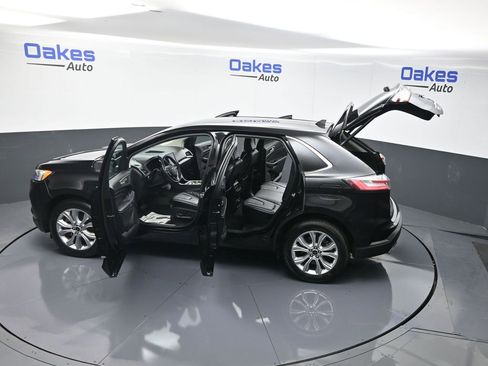 Used 2024 Ford Edge Titanium image 60