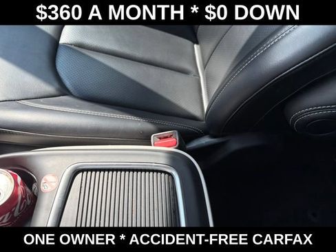 Used 2023 Chrysler Pacifica Touring-L FWD image 26