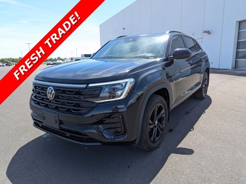 Used 2025 Volkswagen Atlas Cross Sport SEL R-Line AWD/4WD image 1