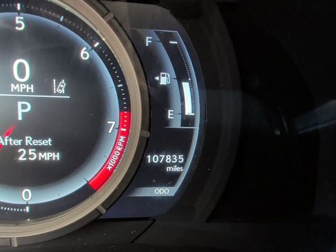 Used 2019 Lexus IS 300 AWD image 17