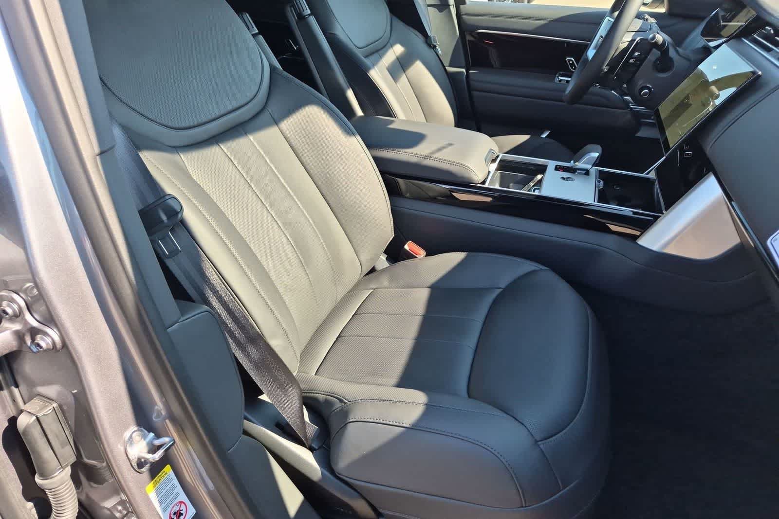 New 2026 Land Rover Range Rover SE AWD/4WD image 22