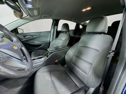 Used 2018 Chevrolet Malibu LT image 11