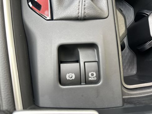 Certified 2024 Toyota Grand Highlander XLE image 35