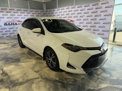 Used 2017 Toyota Corolla LE w/ LE Premium Package FWD image 5