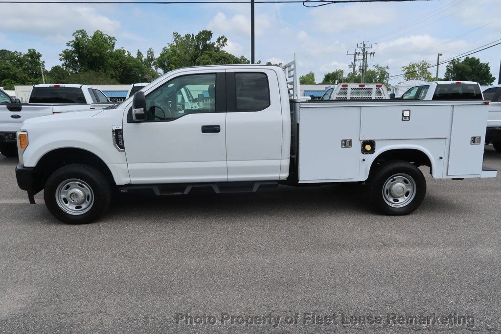 Used 2017 Ford F250 4x4 SuperCab Super Duty image 2