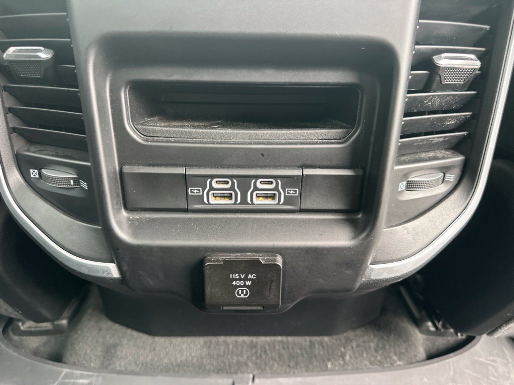 Used 2022 RAM 1500 Big Horn AWD/4WD image 35