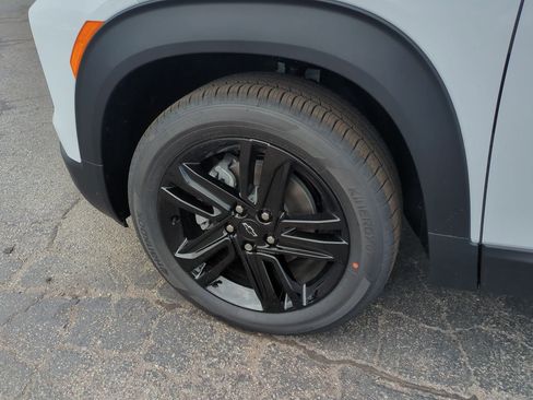 New 2026 Chevrolet TrailBlazer LT w/ Midnight Edition FWD image 31