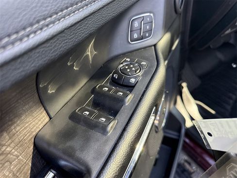 Used 2021 Ford Expedition Max Limited image 32