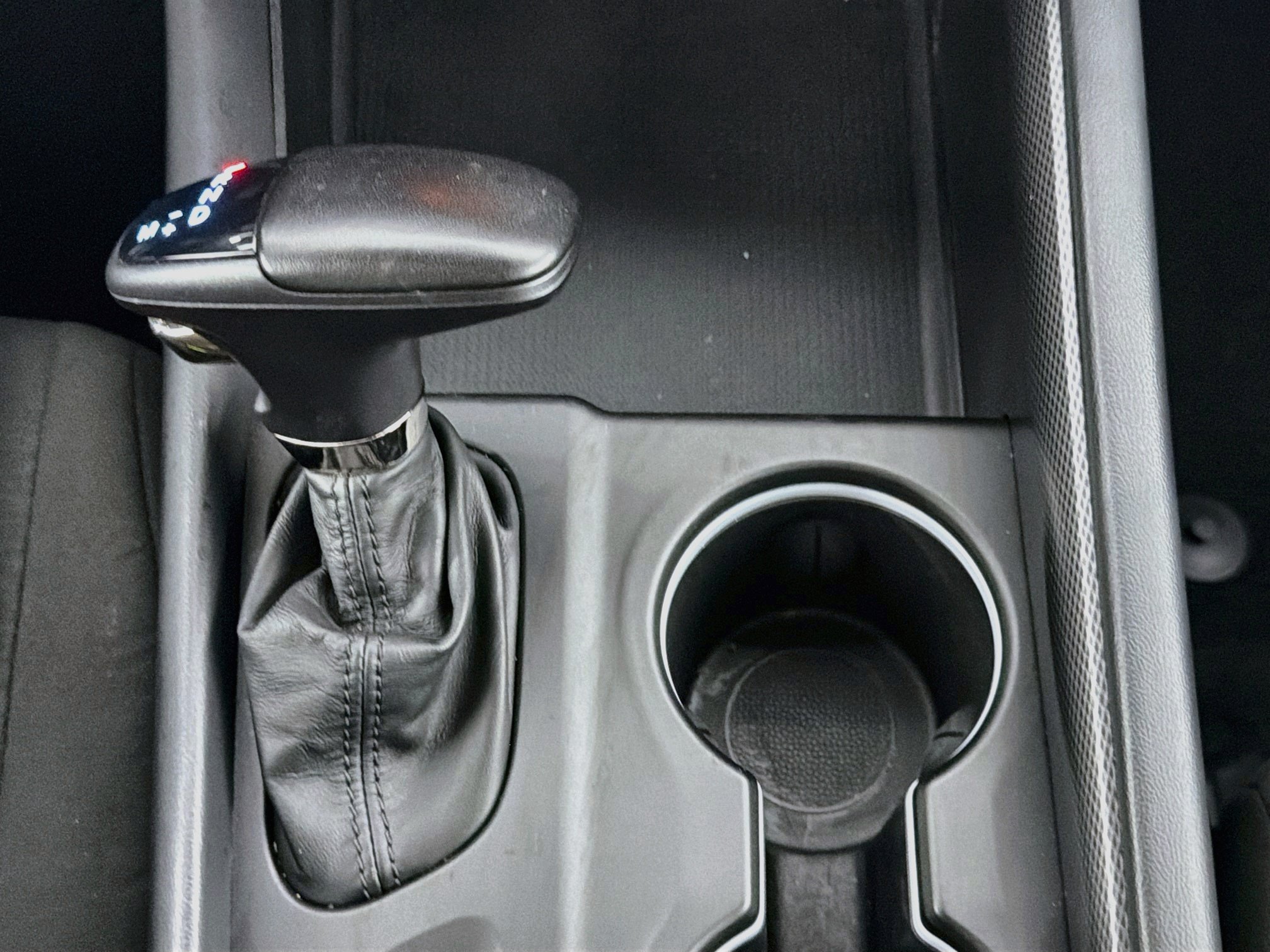 Used 2025 Dodge Durango GT RWD image 25