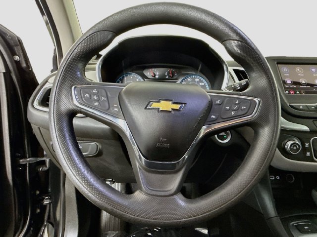 Used 2021 Chevrolet Equinox LS w/ LPO, Blackout Package AWD/4WD image 12
