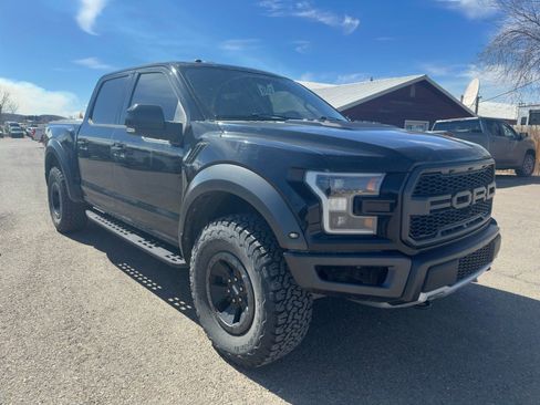 Used 2018 Ford F150 Raptor w/ Equipment Group 802A Luxury image 3