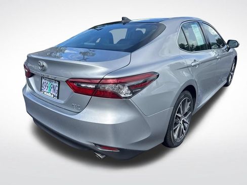 Used 2023 Toyota Camry XLE w/ Navigation Package AWD/4WD image 7