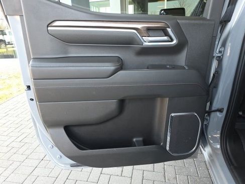 Used 2024 Chevrolet Silverado 1500 LT image 16