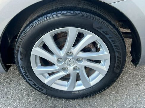 Used 2012 MAZDA MAZDA3 i Sport FWD image 9