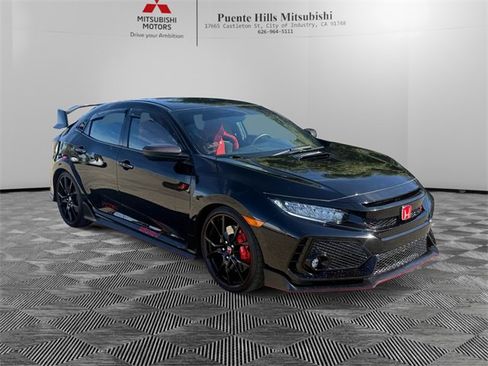 Used 2019 Honda Civic Type R image 3