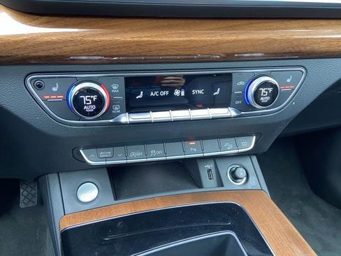 Certified 2023 Audi Q5 2.0T Premium w/ Convenience Package image 22