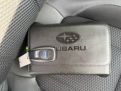 Used 2022 Subaru Forester Premium image 34