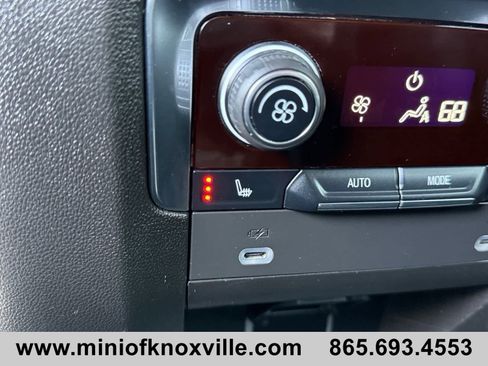 Used 2022 Chevrolet Suburban High Country AWD/4WD image 22