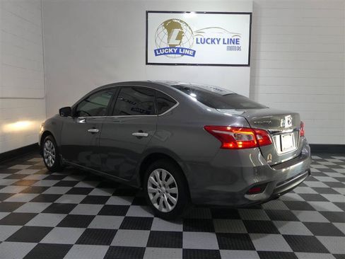 Used 2018 Nissan Sentra S FWD image 11